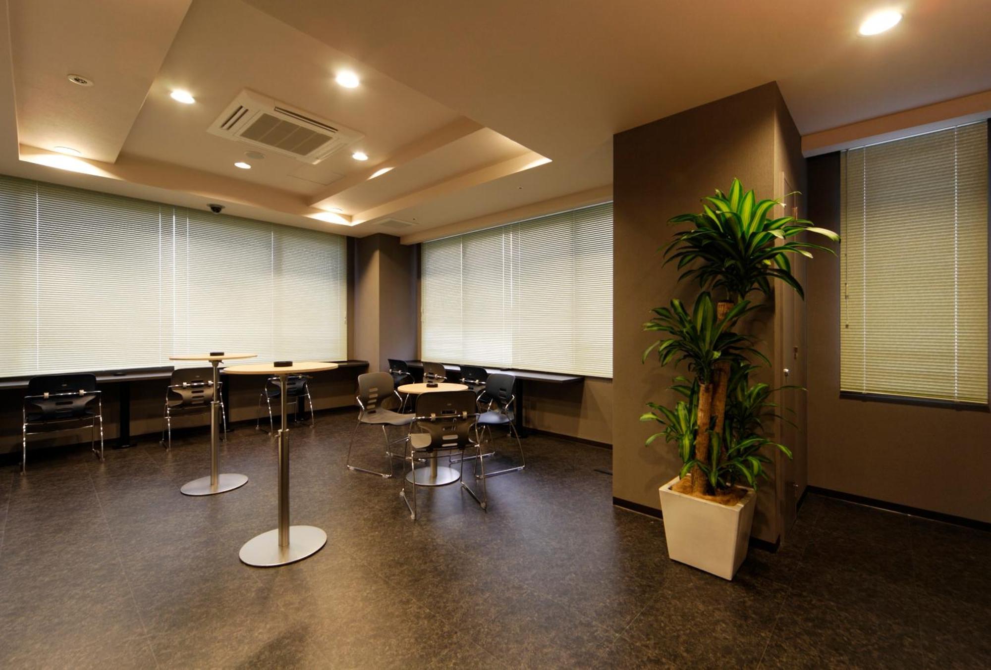 Mystays Shin Urayasu Conference Center Hotel 3*